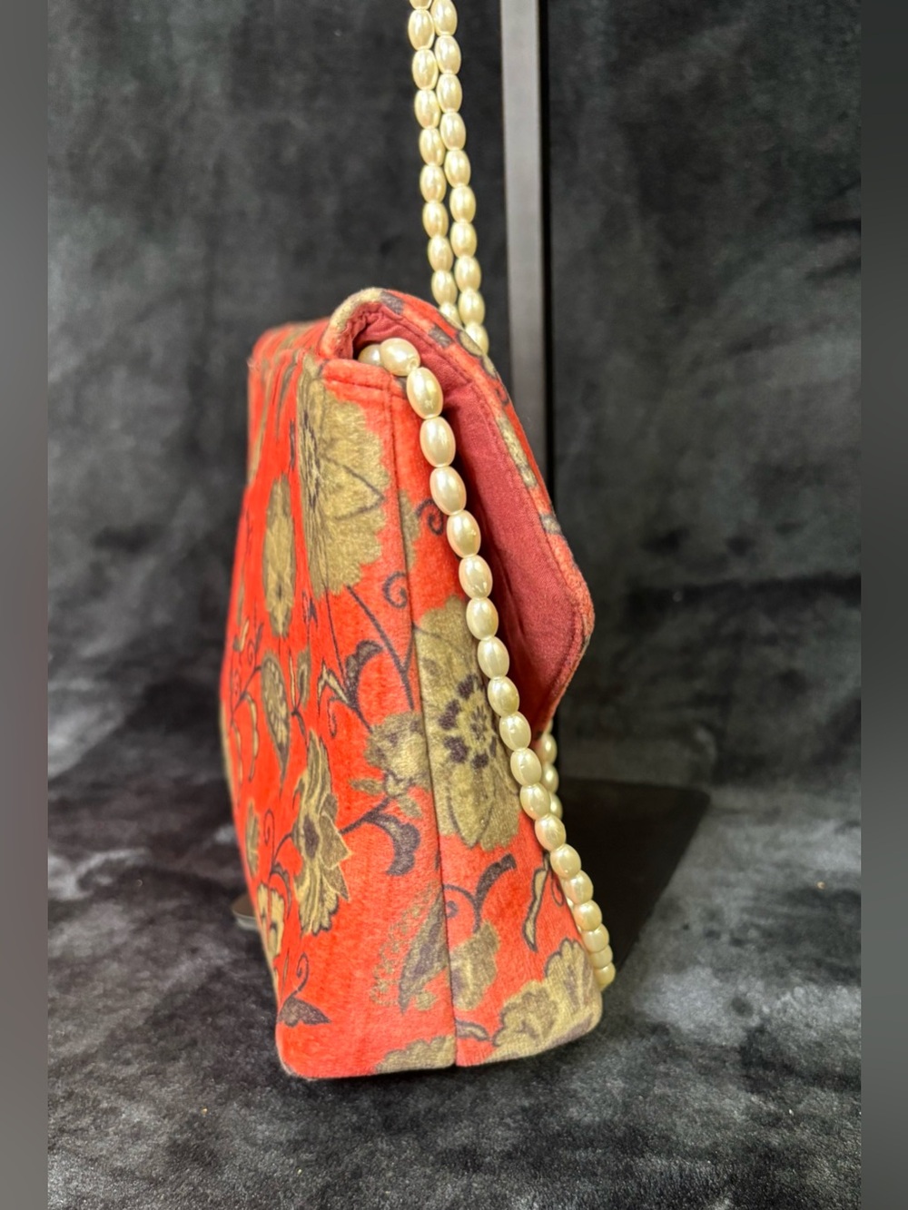 Anthropologie Coral Floral Velvet Envelope Clutch Pearl Strap Bag - Picture 6 of 16